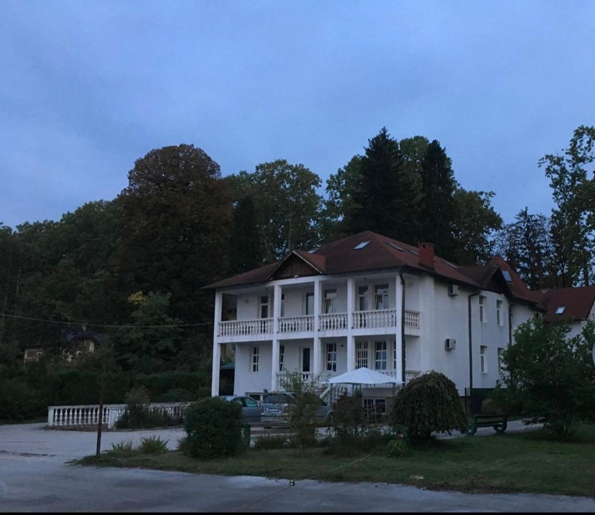 Villa Kuca Za Izdavanje